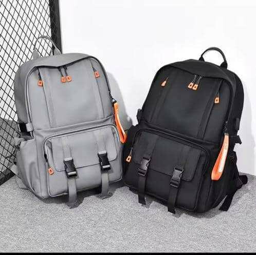 Sac à dos Essentials moderne