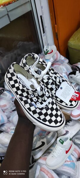 Baskets à carreaux classiques