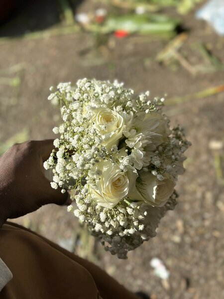 Bouquet de roses blanches