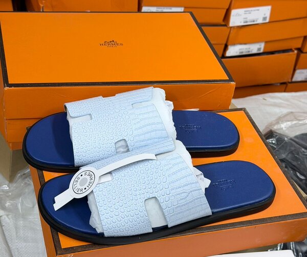 Sandales en cuir bleu