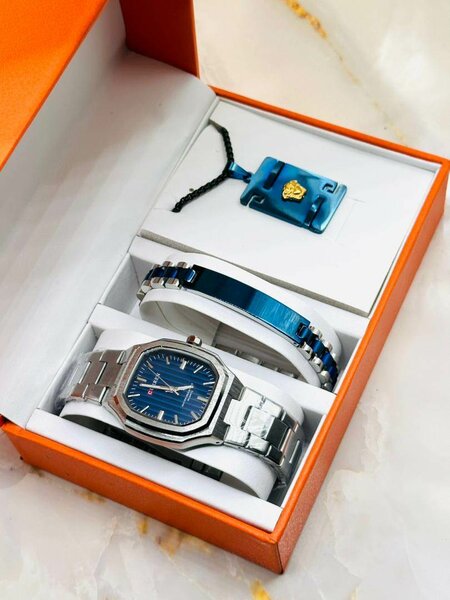 Montre homme avec bracelet et pendentif