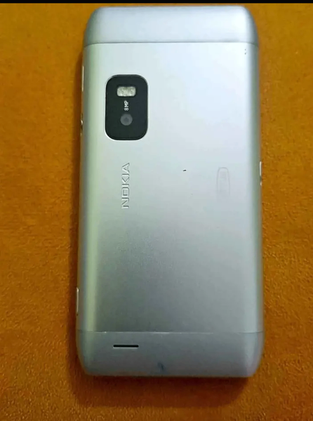 Nokia E7 Smartphone Android