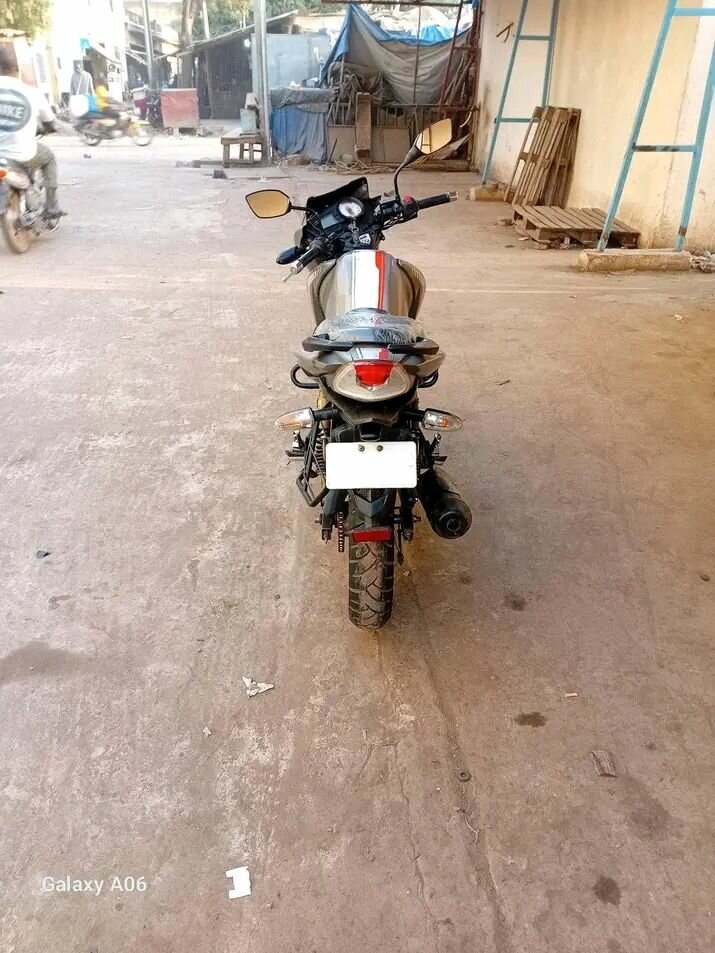 Moto sportive élégante