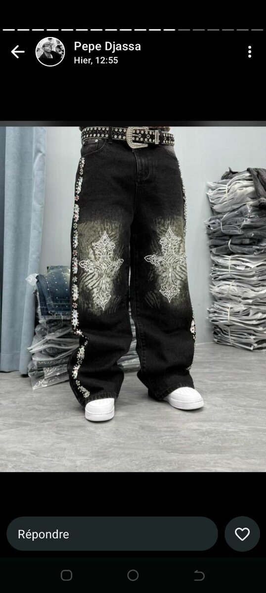 Jeans large avec motifs croix