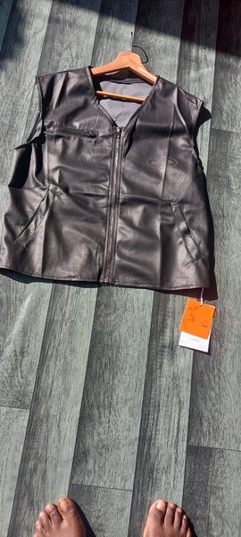 Gilet en cuir noir homme