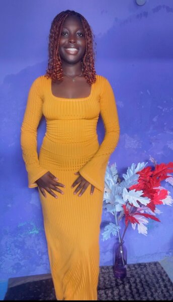 Robe longue jaune en tricot