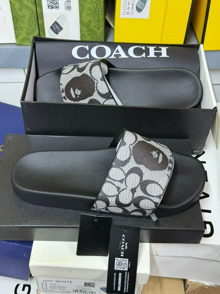 Sandales Coach élégantes