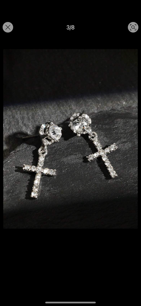 Boucles d'oreilles pendantes croix élégantes