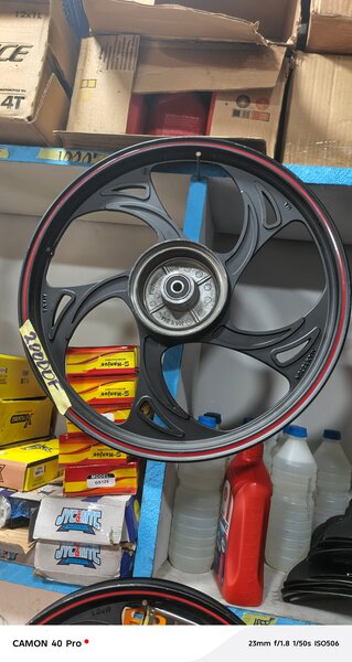 Roue Moto Sport Noire