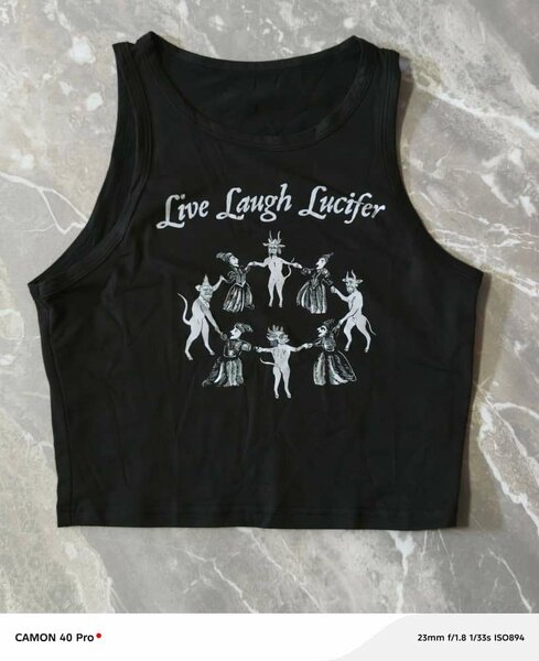 Tops courts unisexes gothiques