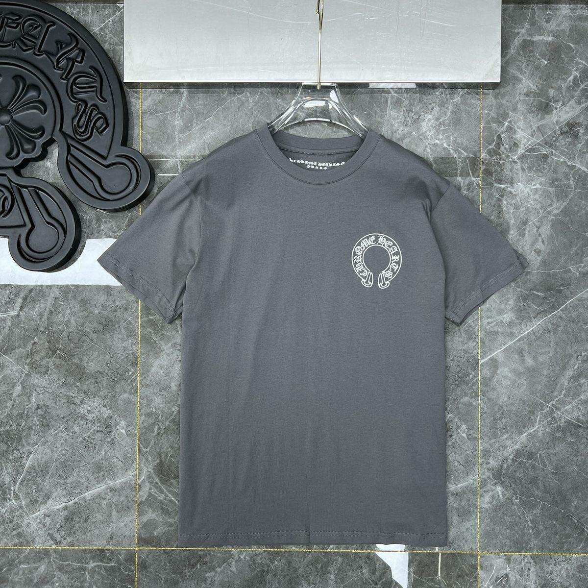 T-shirt chrome hearts