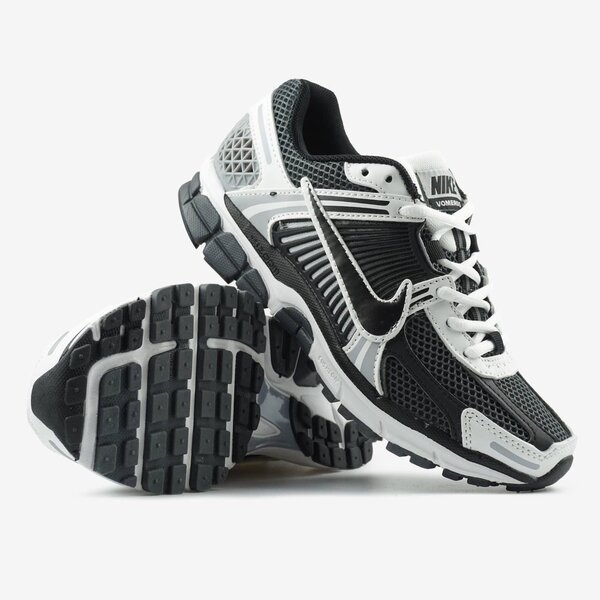 Nike Vomero 5