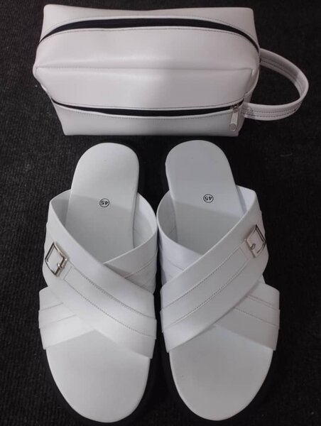 Ensemble tongs homme élégant