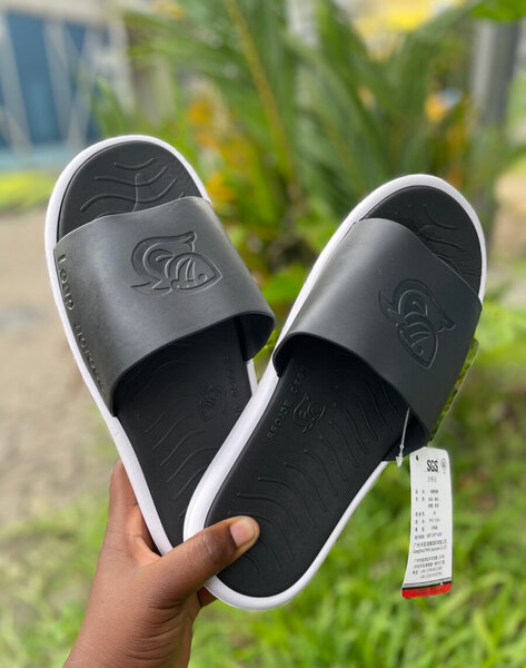 Sandales Noires Confortables