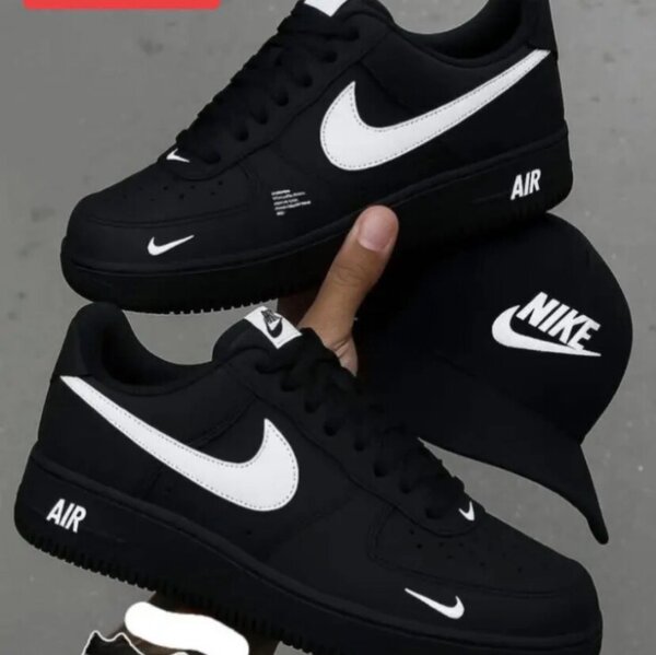 Nike Air Force Sneakers