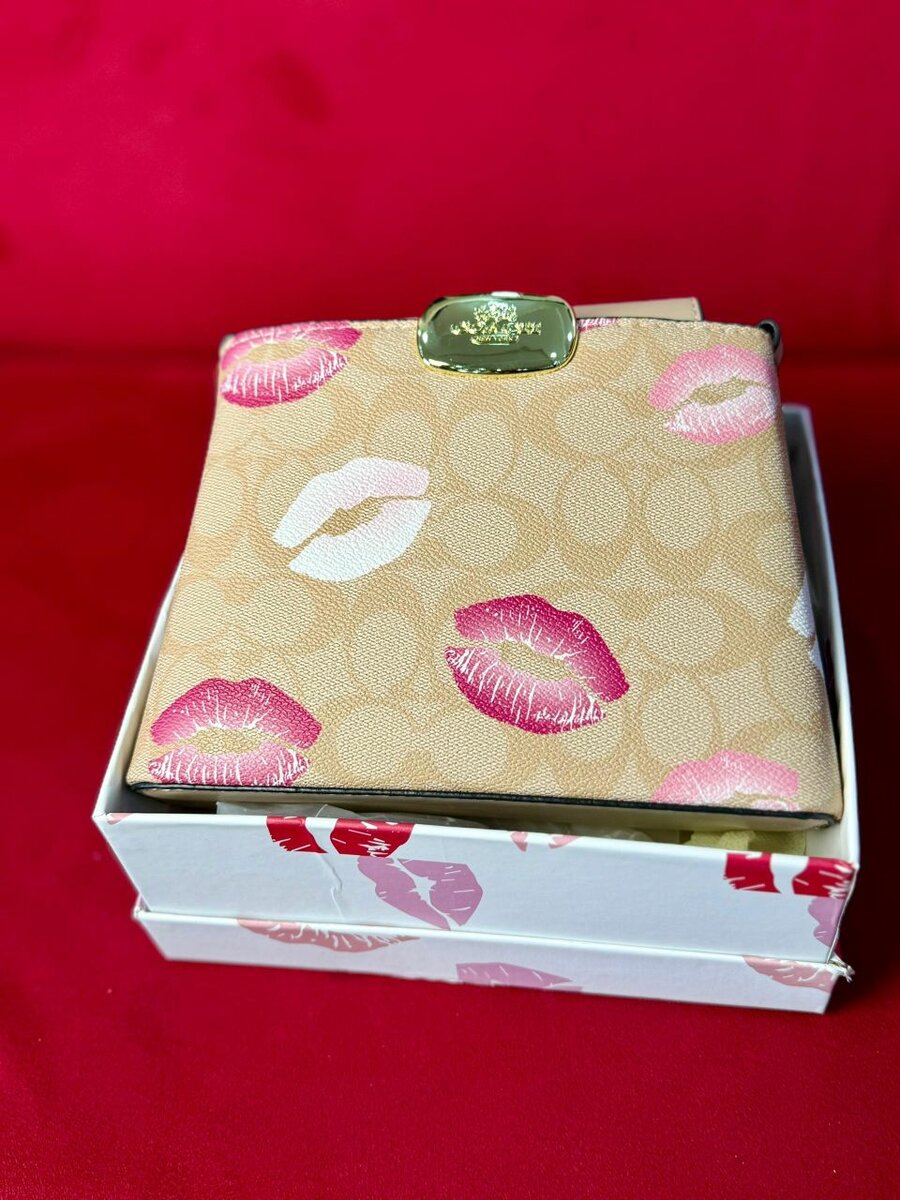 Sac à main élégant strass