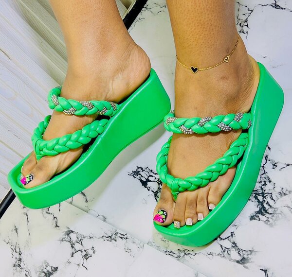 Sandales plates tressées orange