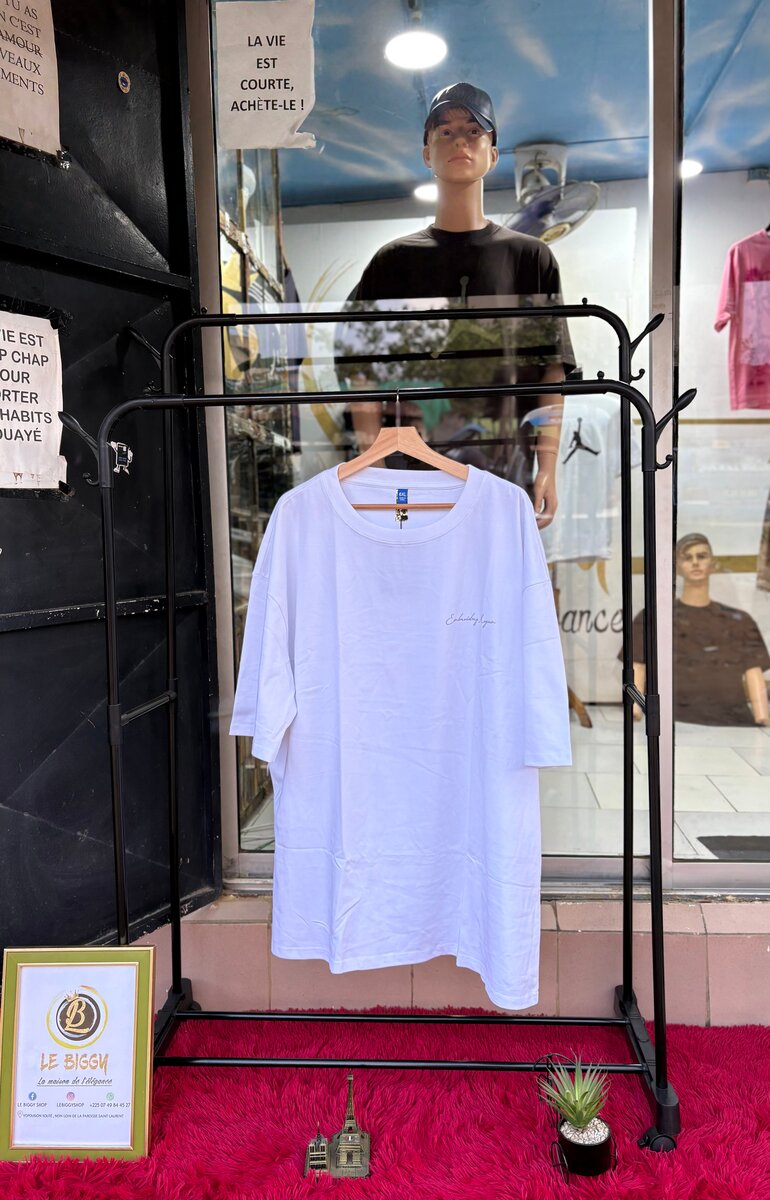 T-shirt blanche avec tigre