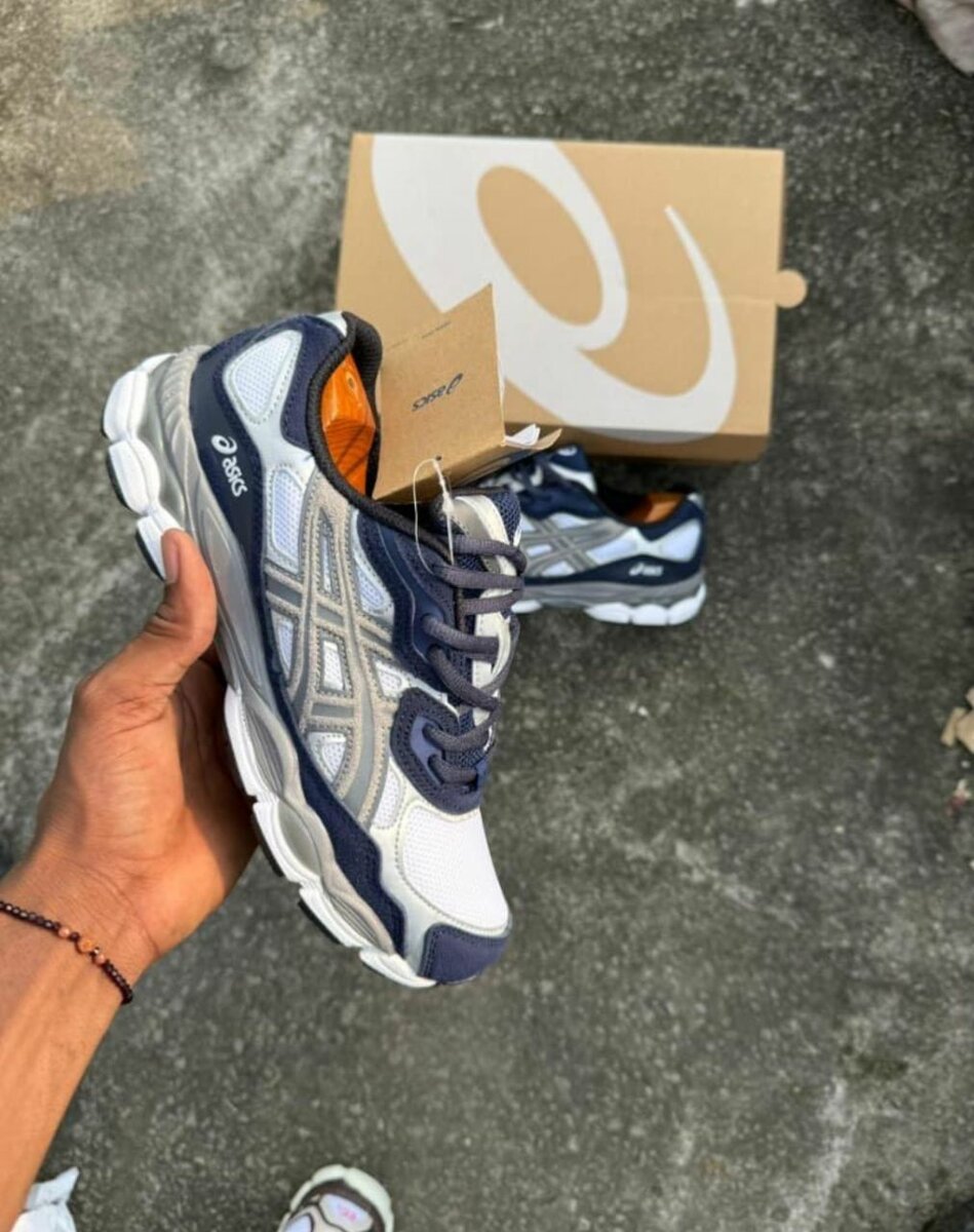 Baskets ASICS confortables