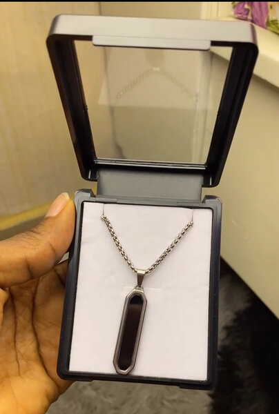 Collier Pierre Noire Élégante