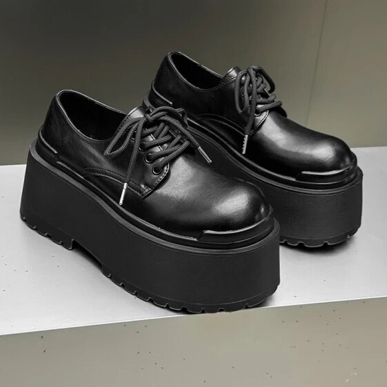 Chaussures à plateforme noire