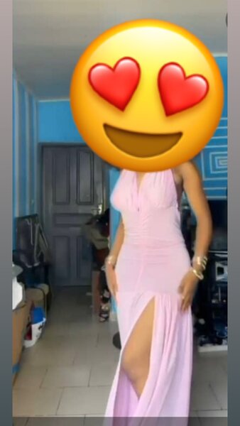 Robe élégante rose