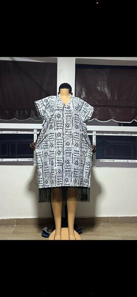 Robe ample à motifs géométriques