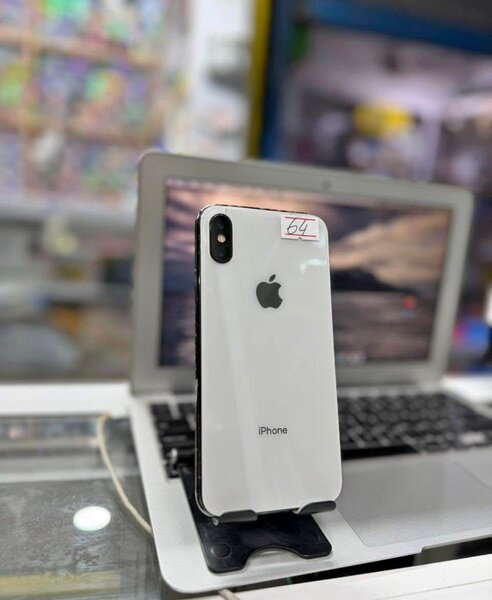 iPhone X 64GB Débloqué