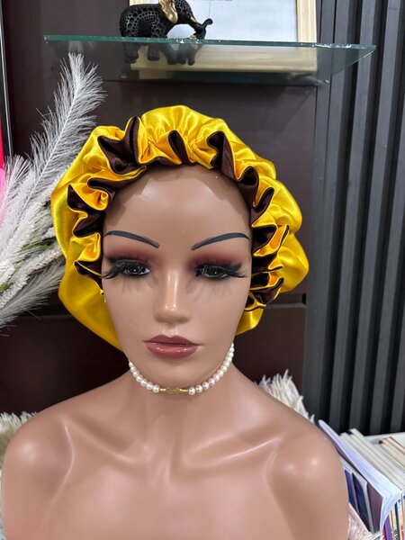 Bonnet de nuit en satin double face