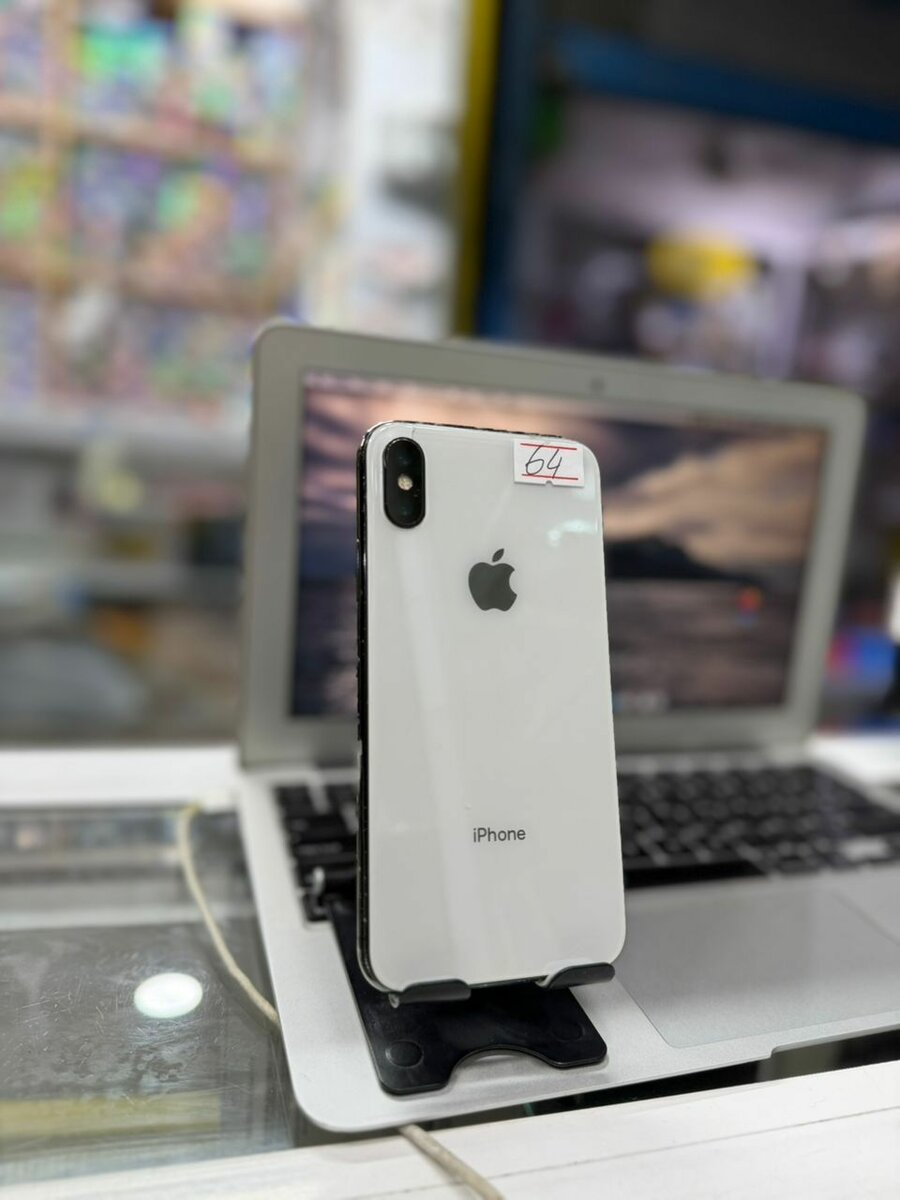 IPhone X 64Go 2nd main