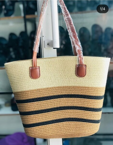 Sac cabas en paille rayé