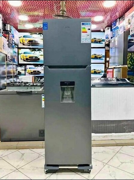 Réfrigérateur inox moderne