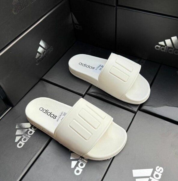 Sandales adidas confortables