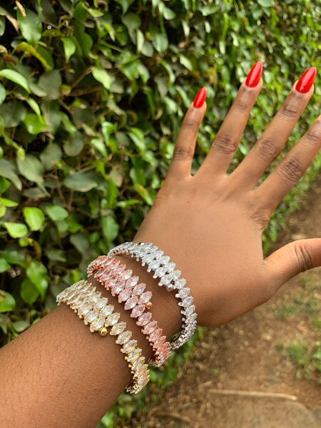 Bracelets élégants en strass