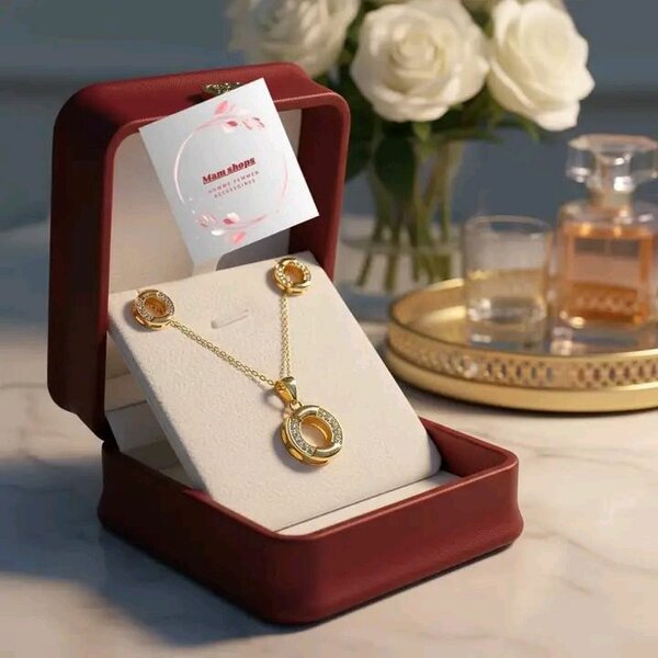 Ensemble collier et boucles d'oreilles luxe