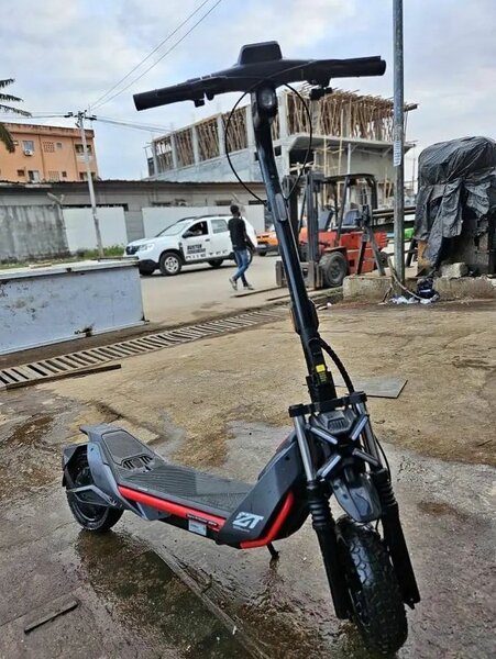 Trottinette Électrique Tout-Terrain