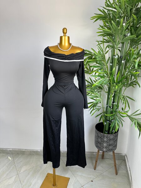 Combinaison élégante noire