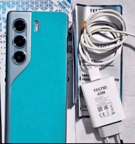 Tecno Camon 18