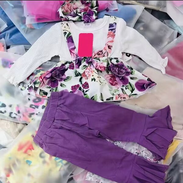 Ensemble bébé fleuri