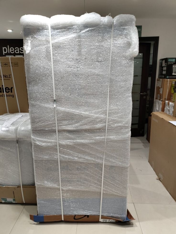 Réfrigérateur inox moderne