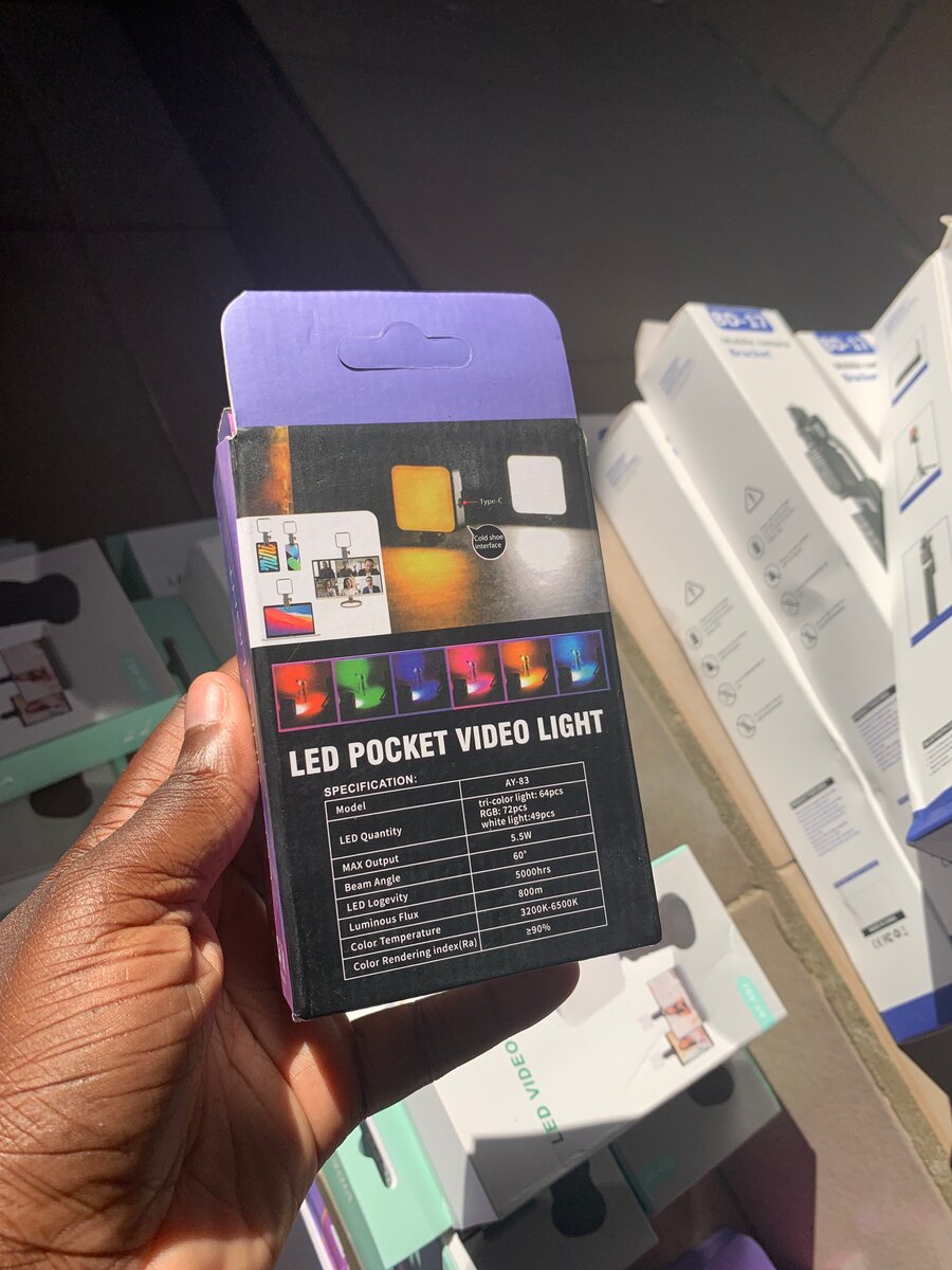 Lumière vidéo LED de poche