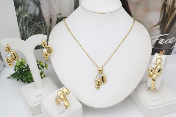 Parure Bijoux Dorée Élégante