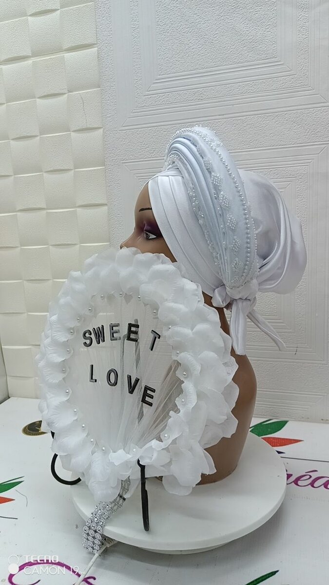 Turban et eventail de mariée