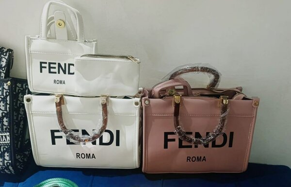 Sacs à main Fendi 3 en 1