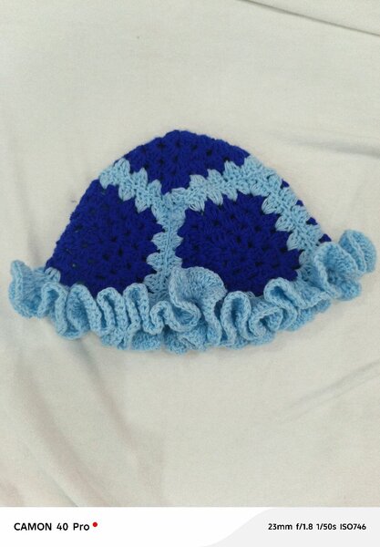 Chapeau Crochet Bleu Fait Main