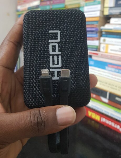 Batterie Externe HéPU LED