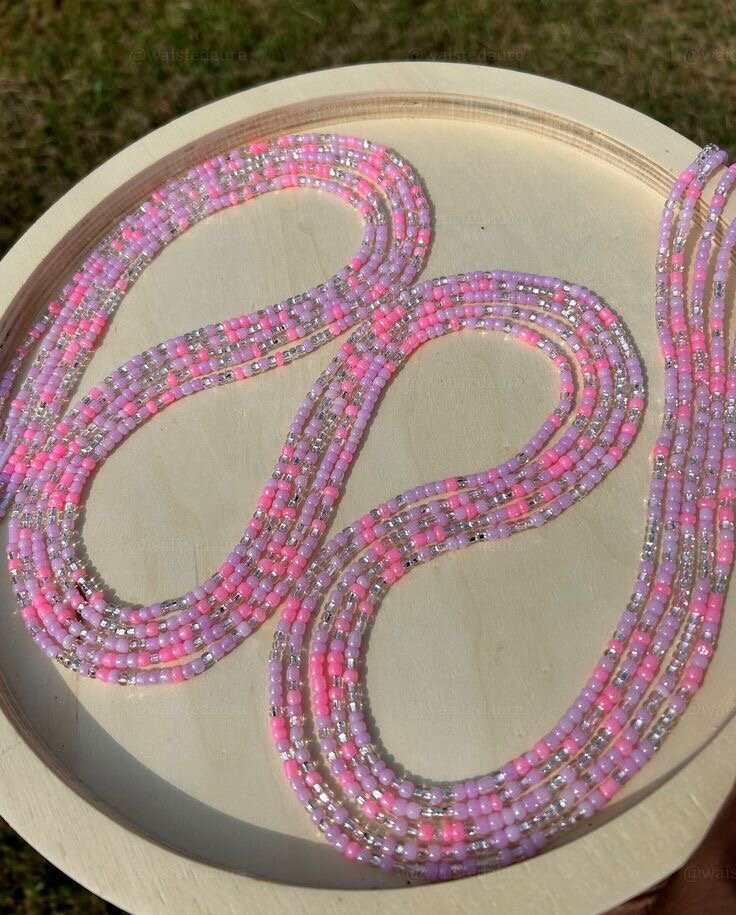 Baya en perles multicolores