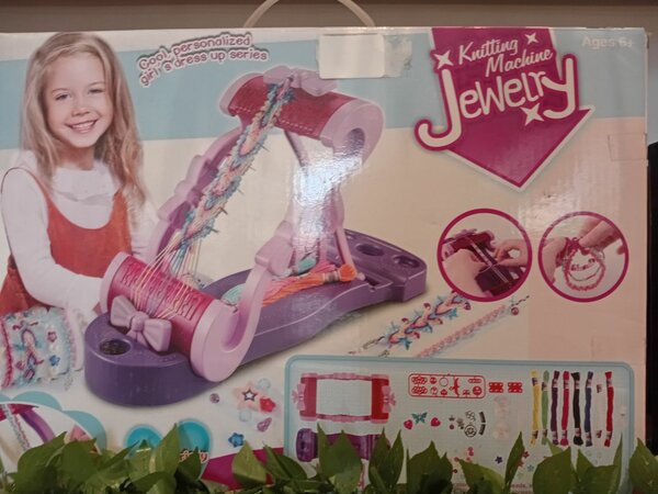 Machine à tricoter pour bijoux