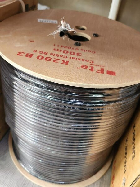 Câble coaxial RG-6 300m