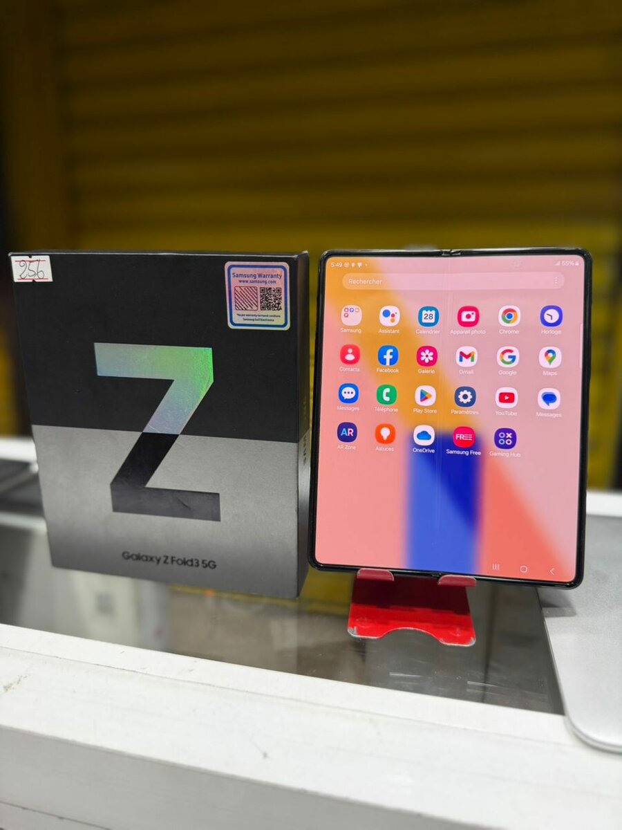 Galaxy Z fold 3 256 giga